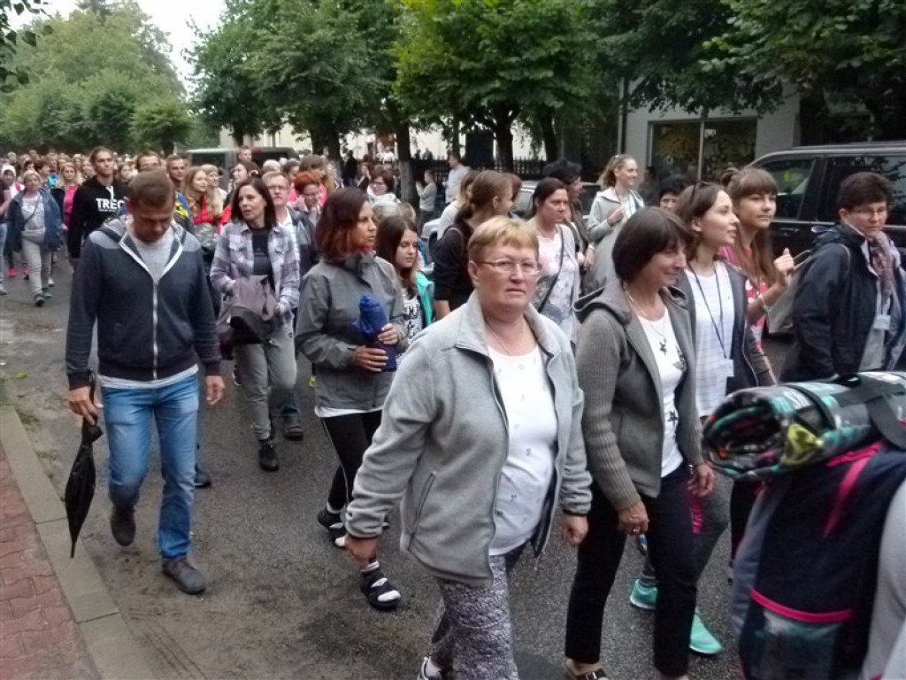 Pielgrzymi z Głowna już na szlaku