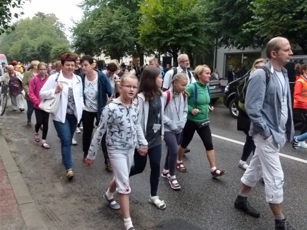 Pielgrzymi z Głowna już na szlaku