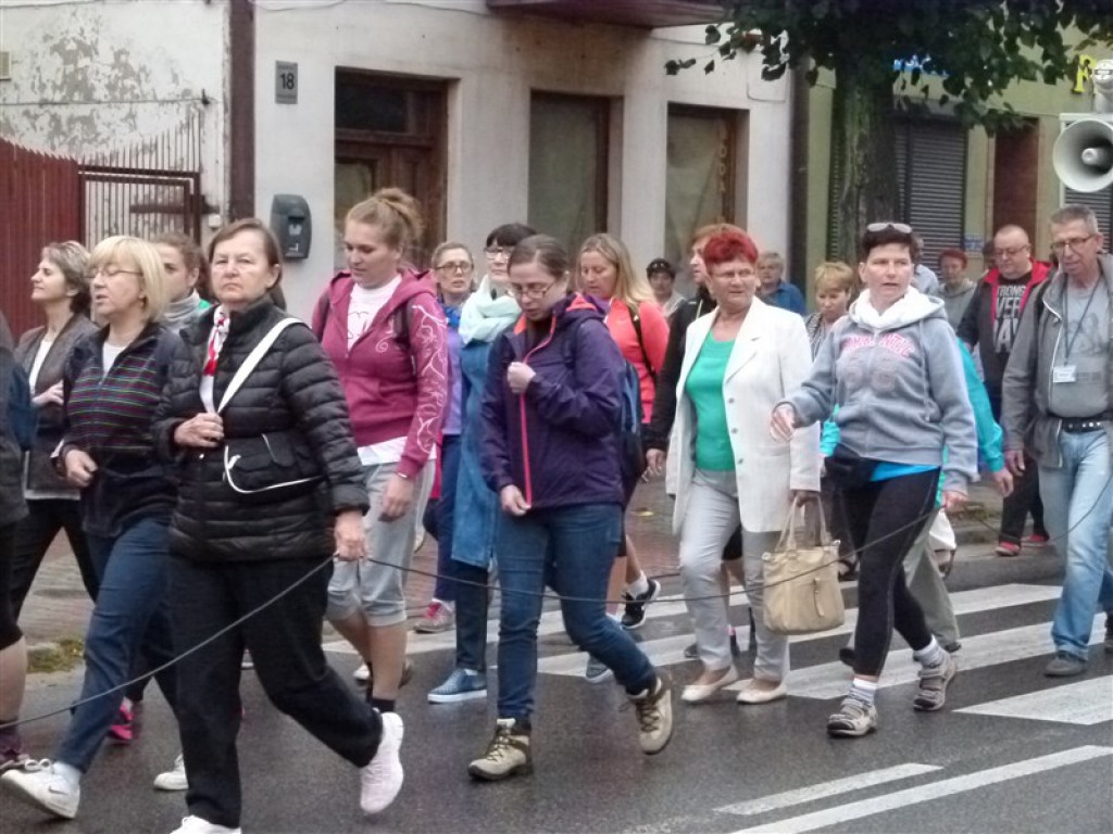 Pielgrzymi z Głowna już na szlaku