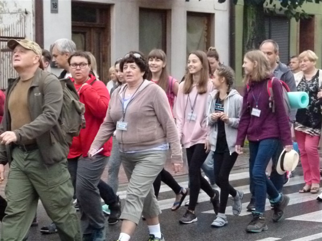 Pielgrzymi z Głowna już na szlaku