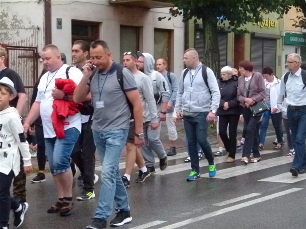 Pielgrzymi z Głowna już na szlaku