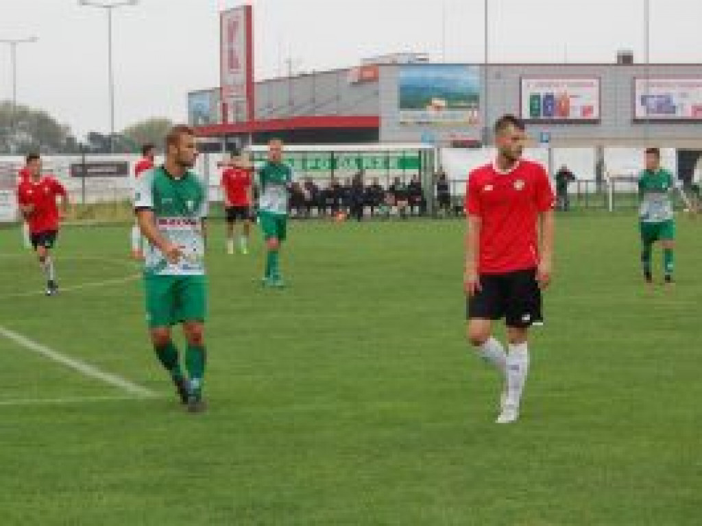 Rzutem na taśmę Pelikan pokonał Polonię