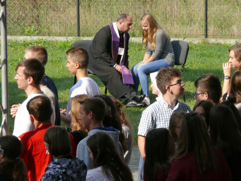 Wielbili Boga na Błoniach