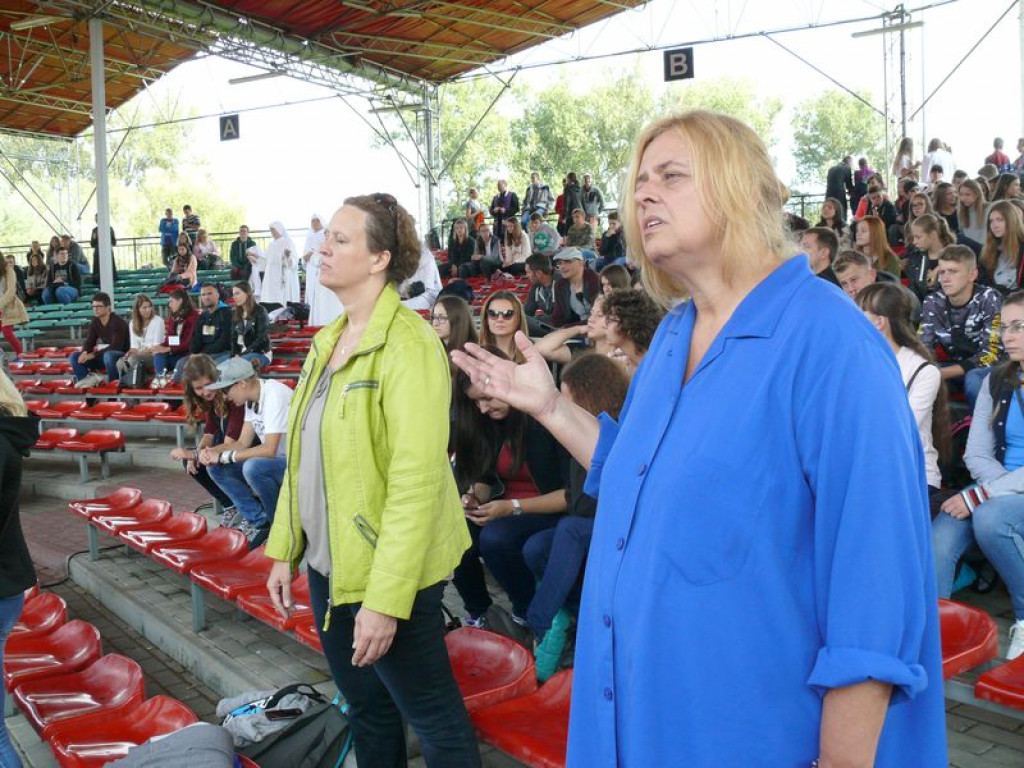 Wielbili Boga na Błoniach