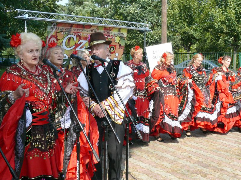 W Głownie seniorzy nie tylko śpiewali