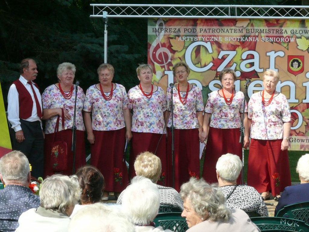 W Głownie seniorzy nie tylko śpiewali