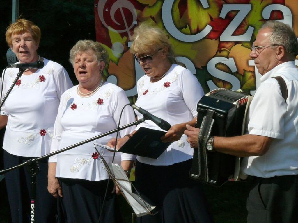 W Głownie seniorzy nie tylko śpiewali