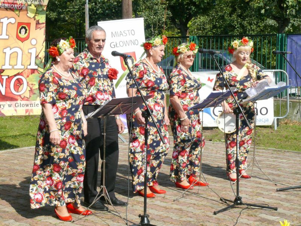 W Głownie seniorzy nie tylko śpiewali