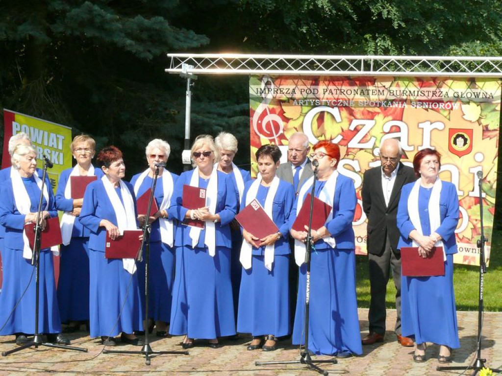 W Głownie seniorzy nie tylko śpiewali