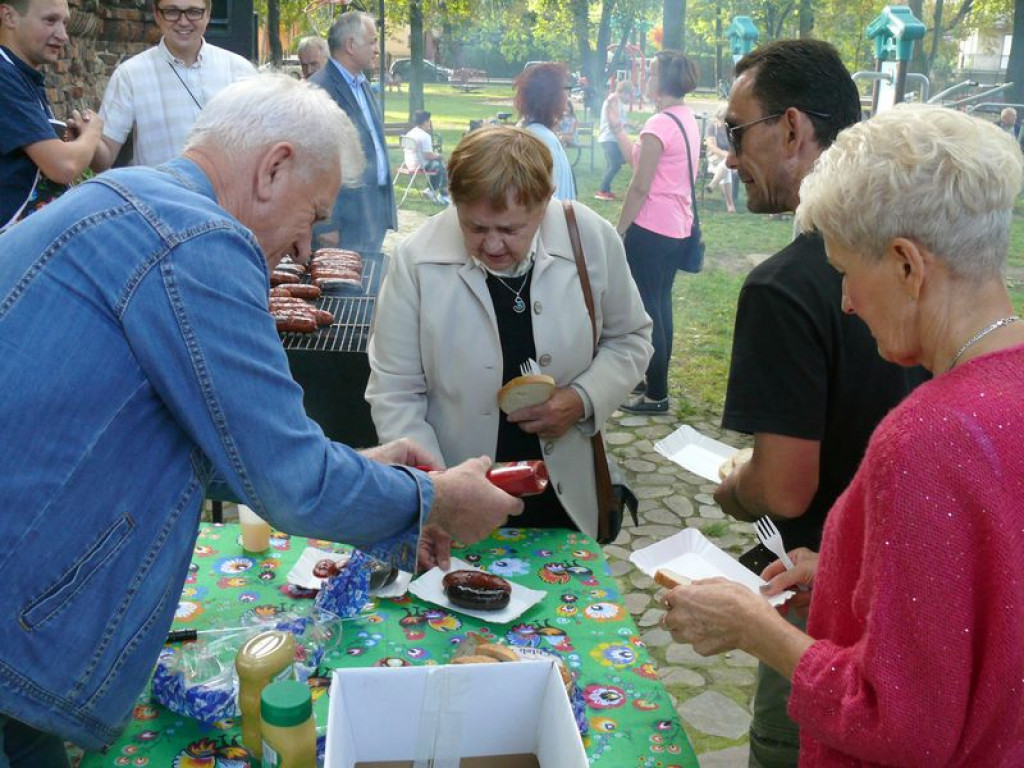Sąsiedzi bawili się pod basztą gen. Klickiego