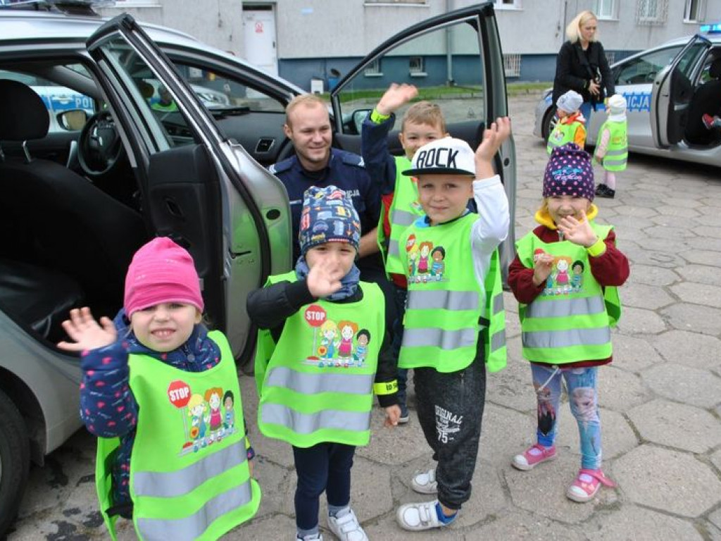 Policjanci edukują o bezpieczeństwie