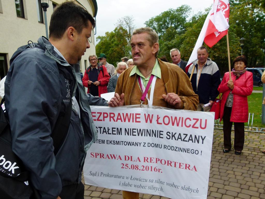 Kolejna pikieta przed Sądem Rejonowym w Łowiczu