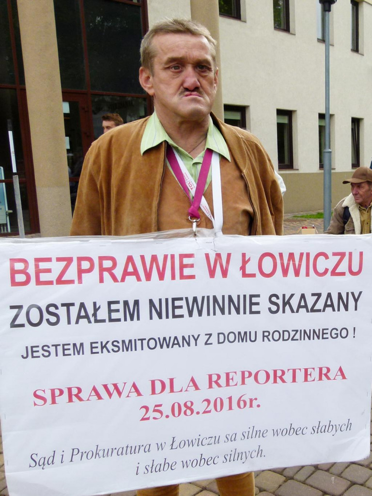 Kolejna pikieta przed Sądem Rejonowym w Łowiczu