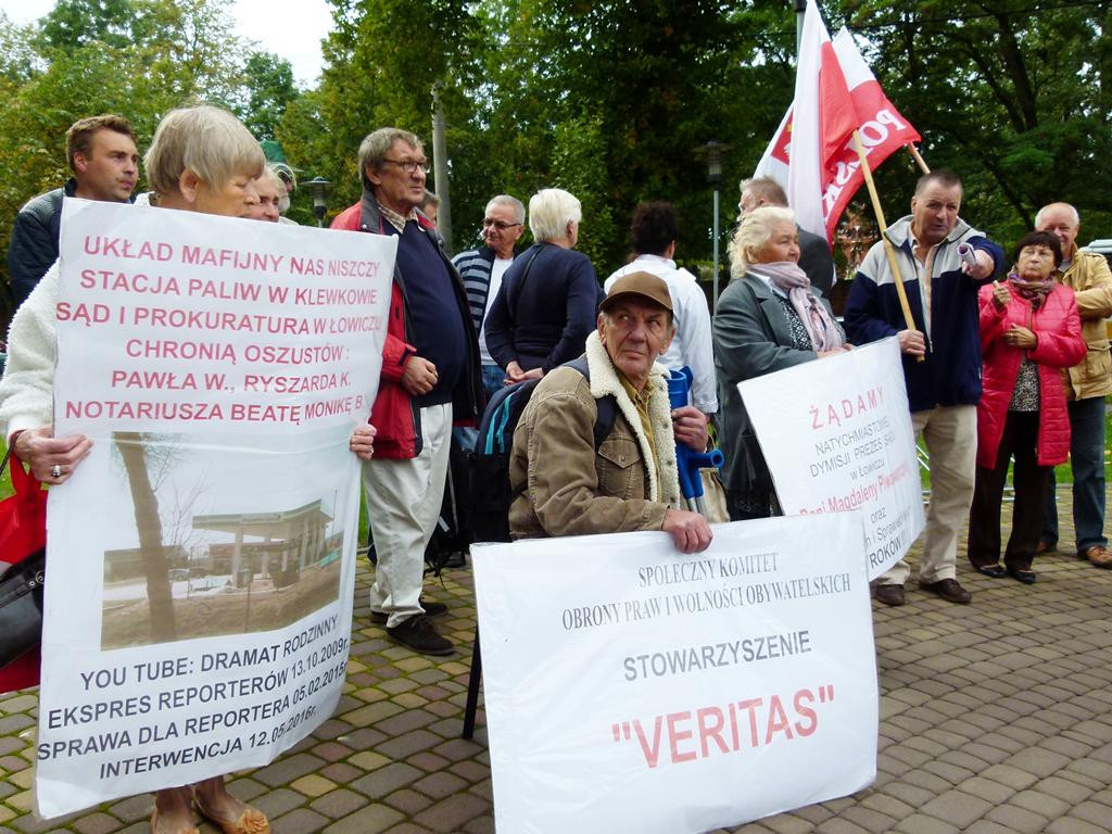 Kolejna pikieta przed Sądem Rejonowym w Łowiczu