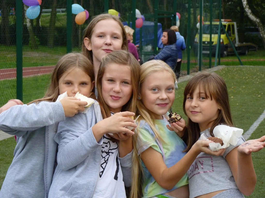 Dobra zabawa na pikniku na Korabce