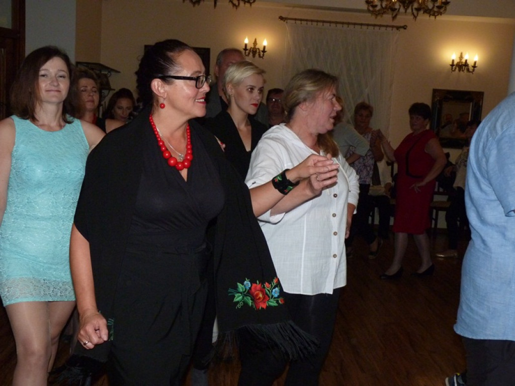 Łowicka zabawa w Karczmie Bednarskiej