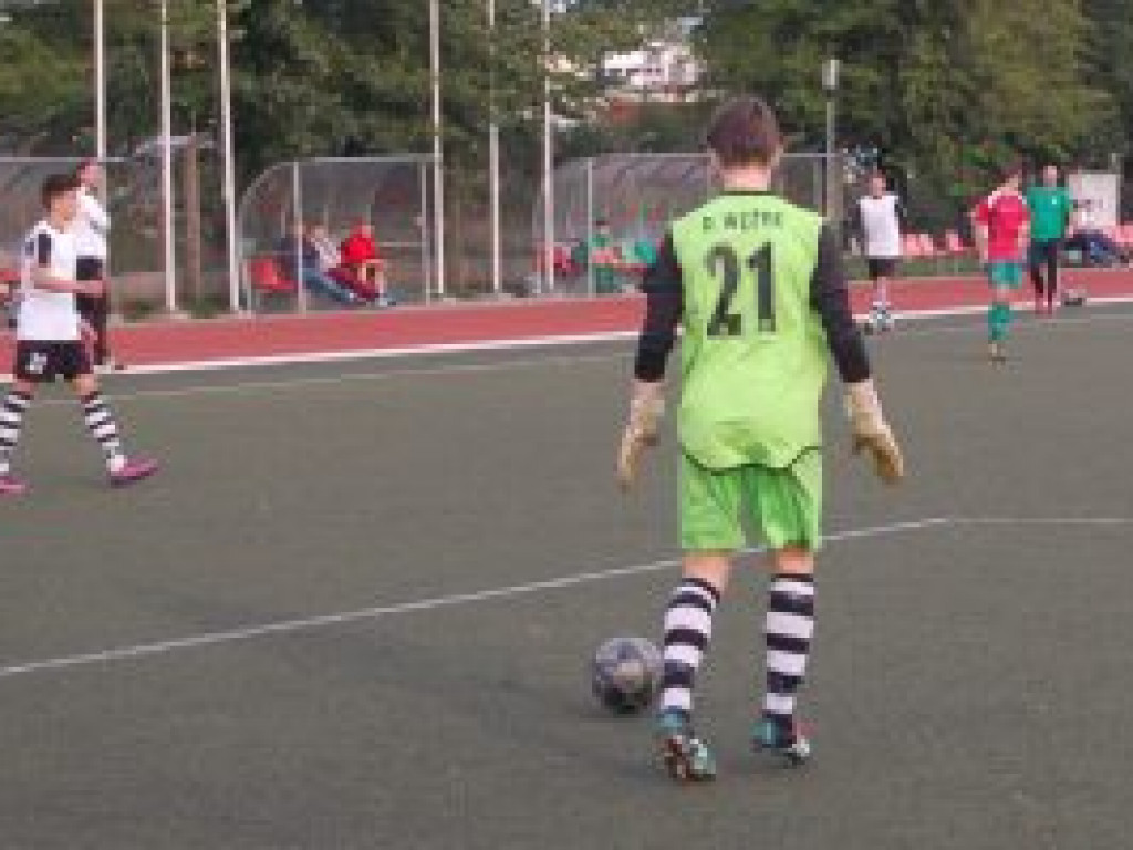 Pelikan-2001 tym razem bez punktu