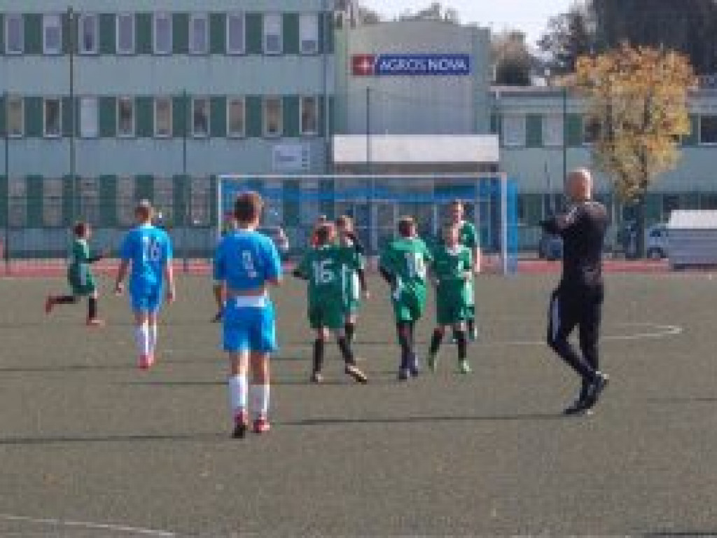 Dobra gra przyniosła Pelikanowi-2004 zwycięstwo