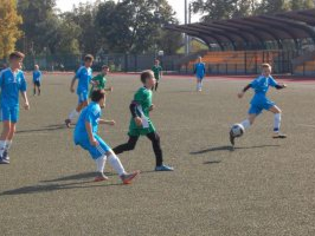 Dobra gra przyniosła Pelikanowi-2004 zwycięstwo