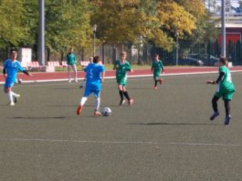 Dobra gra przyniosła Pelikanowi-2004 zwycięstwo