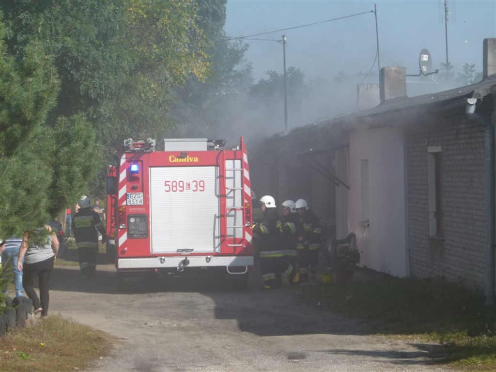 Pożar w budynku wielorodzinnym w Głownie