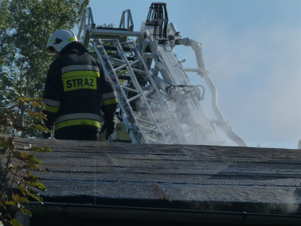 Pożar w budynku wielorodzinnym w Głownie