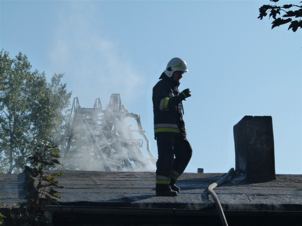 Pożar w budynku wielorodzinnym w Głownie