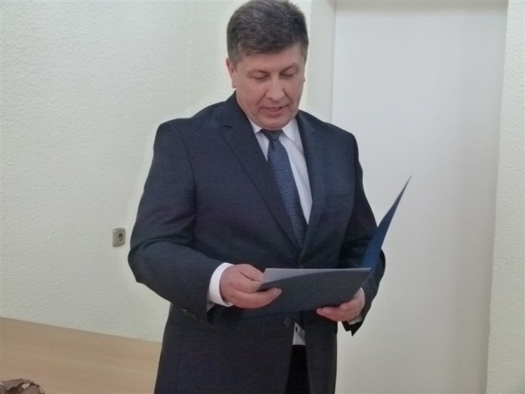 Burmistrz nagrodził nauczycieli