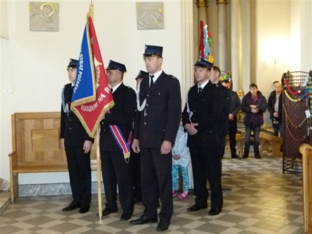 Poświęcenie samochodu gaśniczego OSP Ostrów