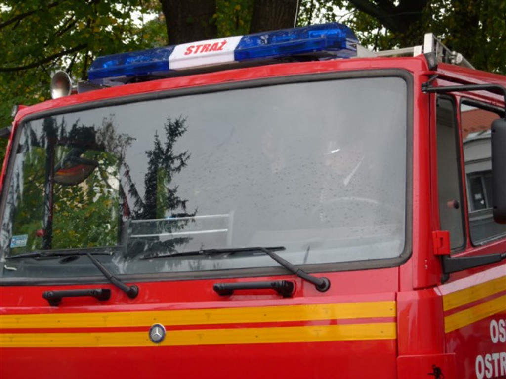 Poświęcenie samochodu gaśniczego OSP Ostrów