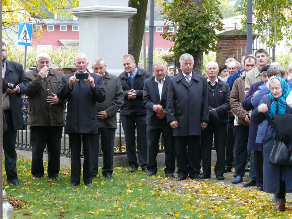 Pomnik Jana Pawła II stanął w Kocierzewie