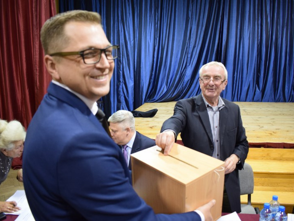 Zebranie na osiedlu Dąbrowskiego