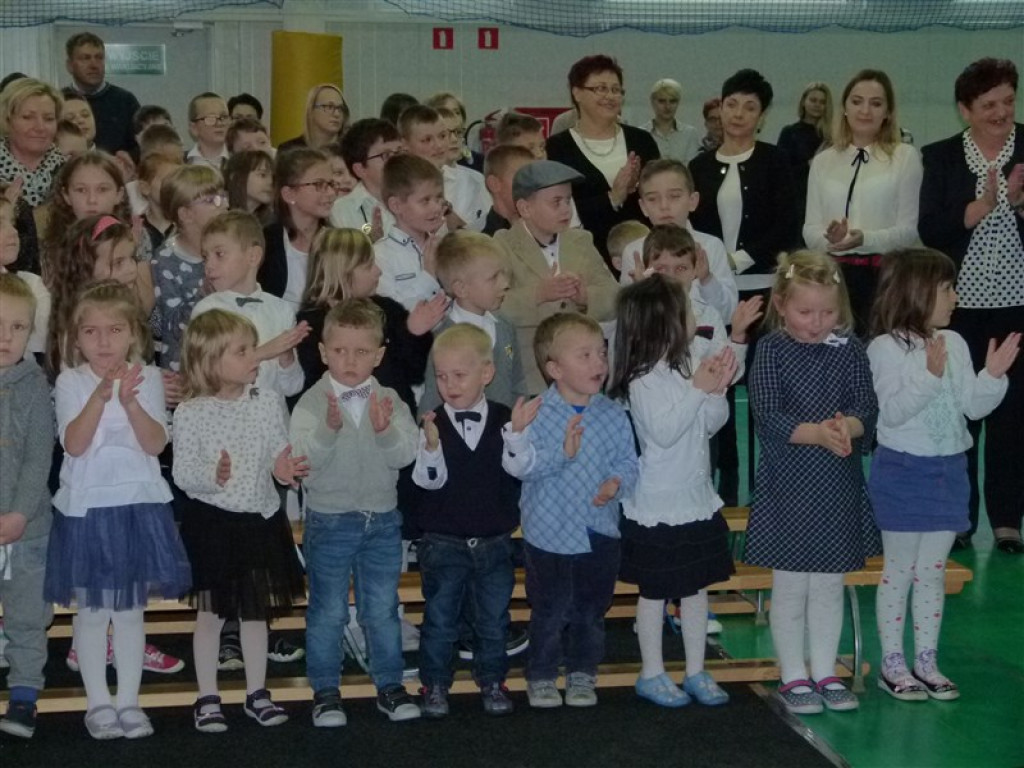 Wizytacja kanoniczna w parafii i szkole w Starym Waliszewie