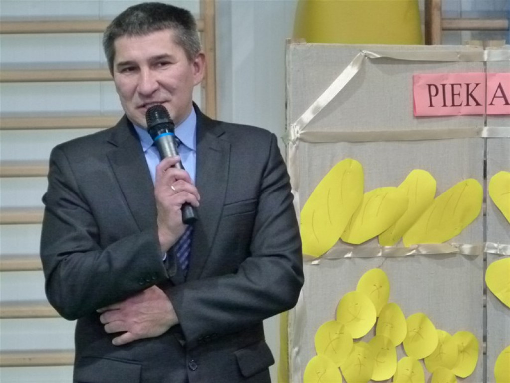Wizytacja kanoniczna w parafii i szkole w Starym Waliszewie