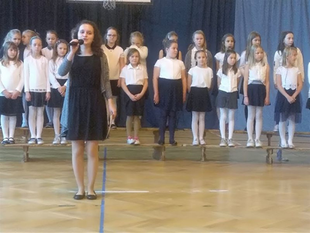 Święto Niepodległości i ślubowanie w SP nr 3 w Łowiczu