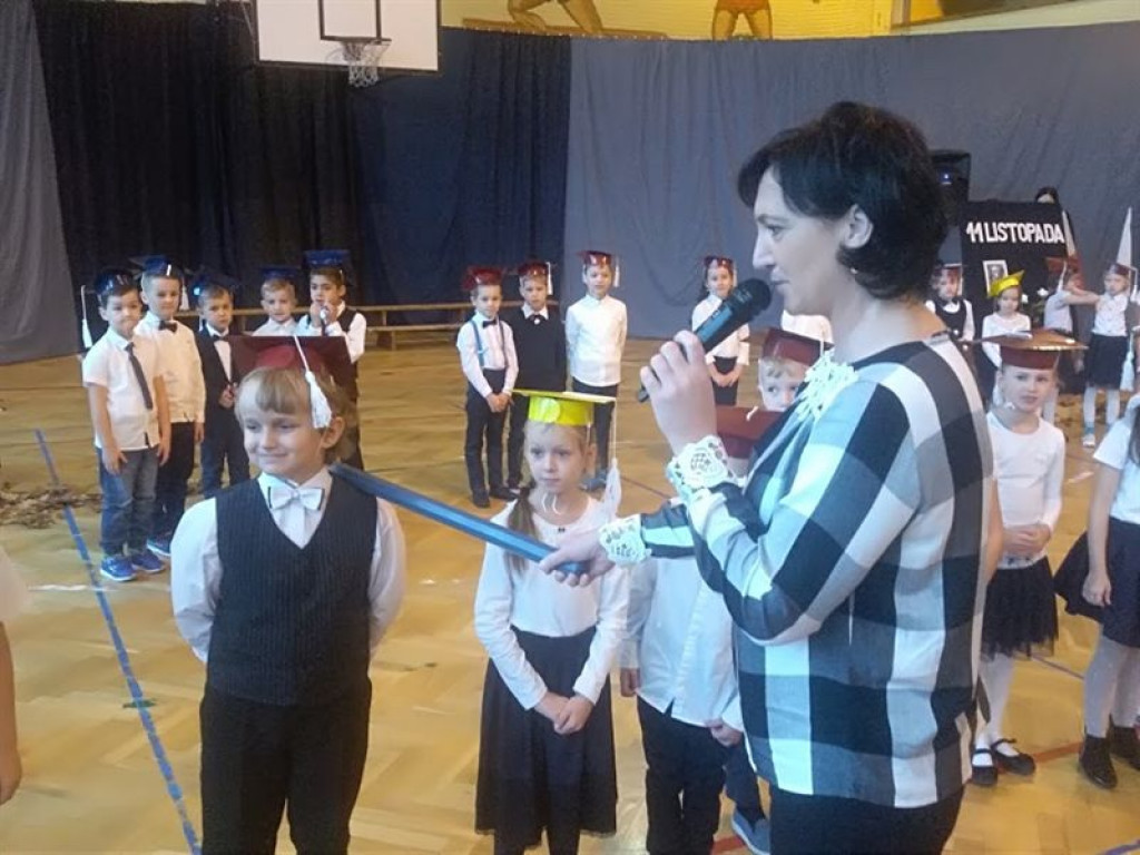 Święto Niepodległości i ślubowanie w SP nr 3 w Łowiczu