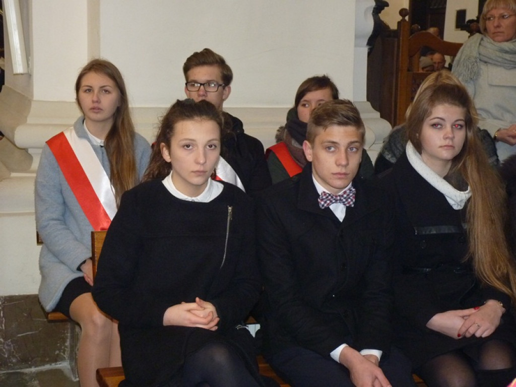 Procesja z relikwiami św. Wiktorii w Łowiczu
