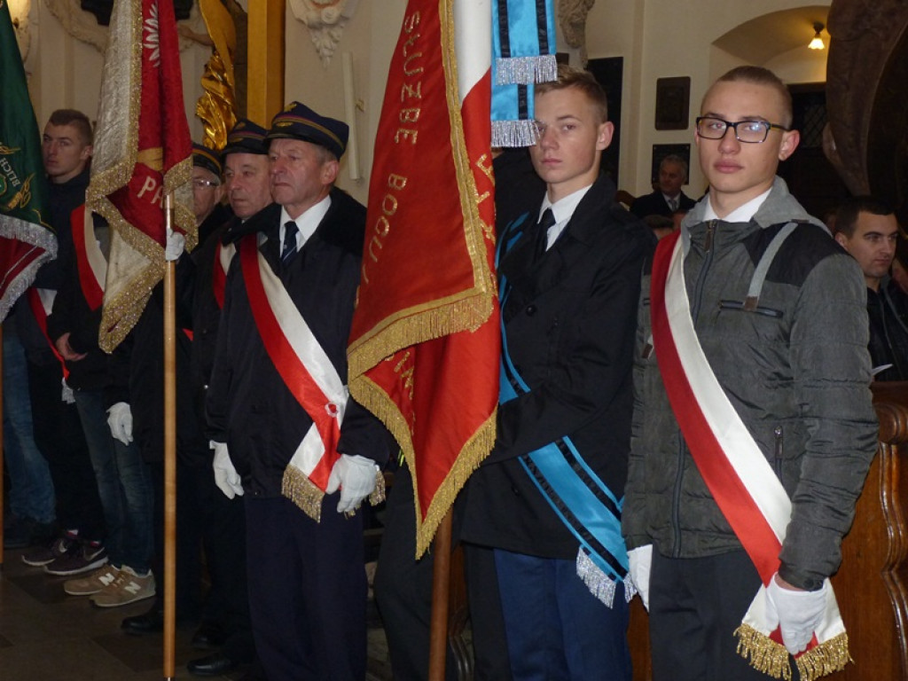 Procesja z relikwiami św. Wiktorii w Łowiczu