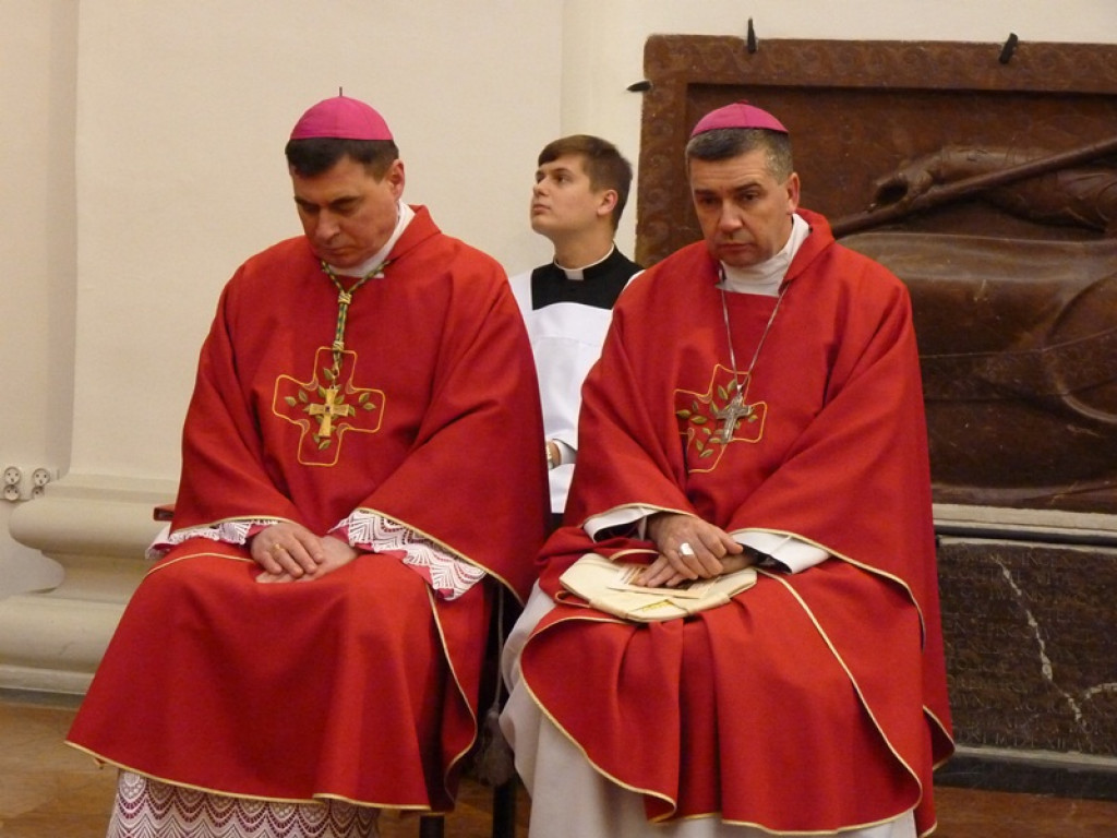 Procesja z relikwiami św. Wiktorii w Łowiczu