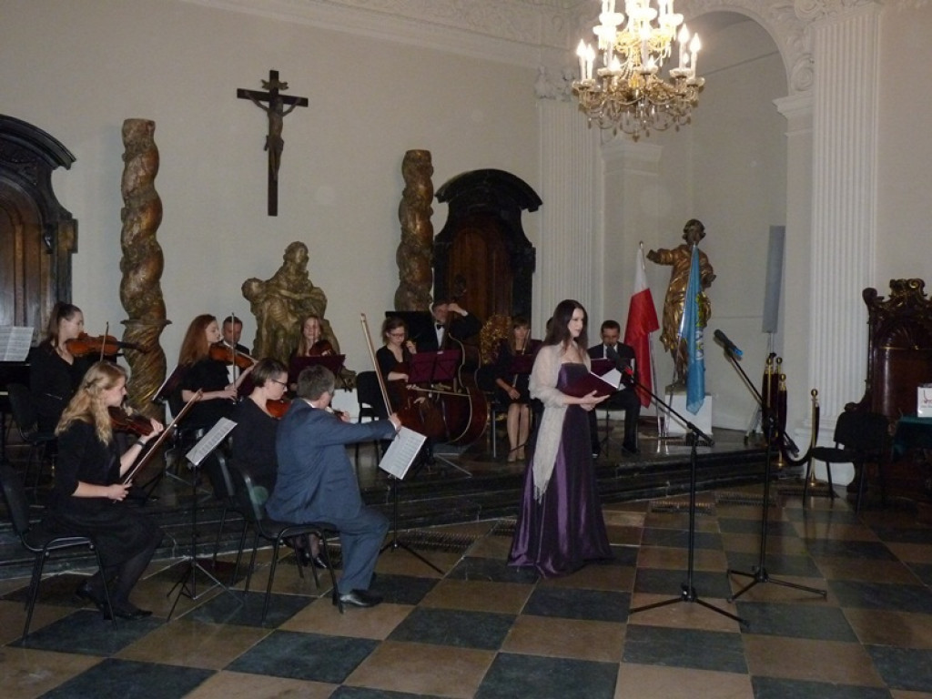 Publiczność zachwycona koncertem patriotycznym w Muzeum