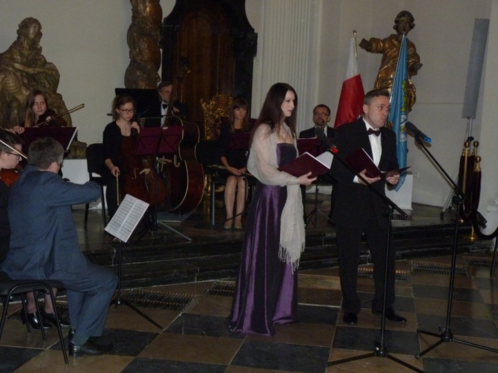 Publiczność zachwycona koncertem patriotycznym w Muzeum