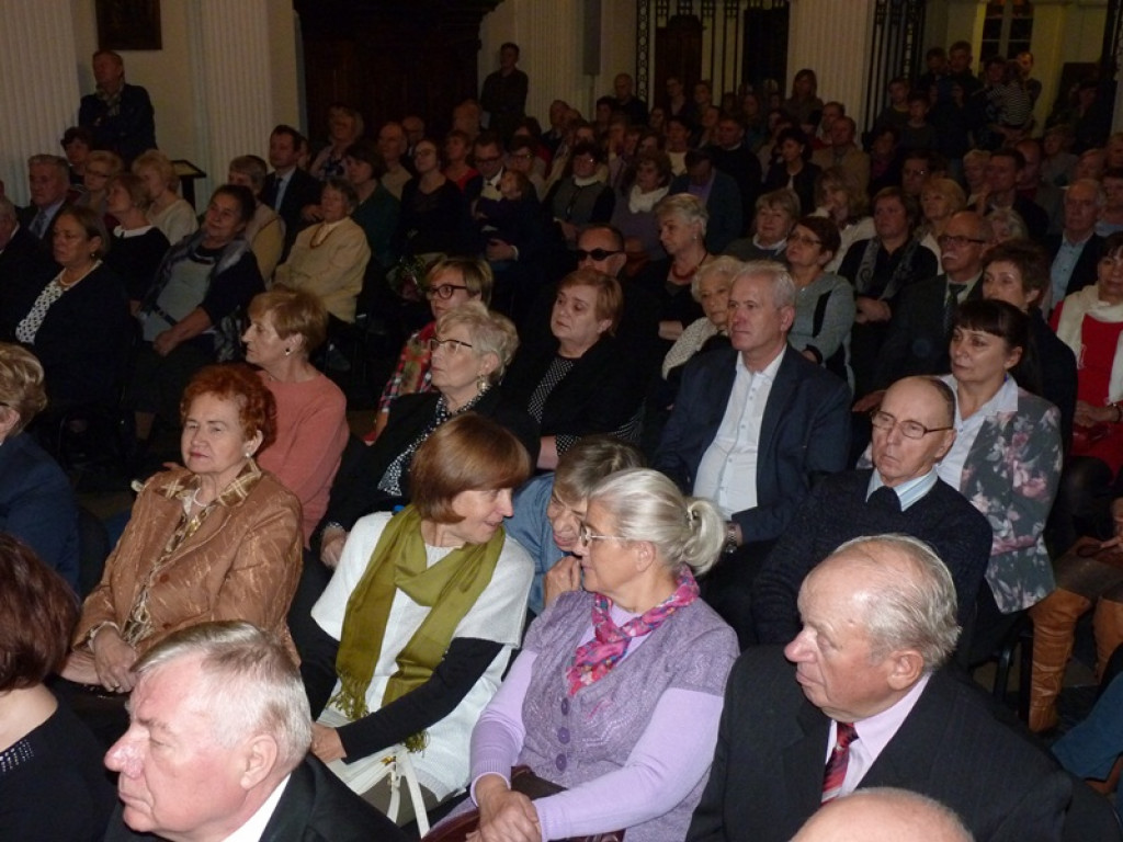 Publiczność zachwycona koncertem patriotycznym w Muzeum