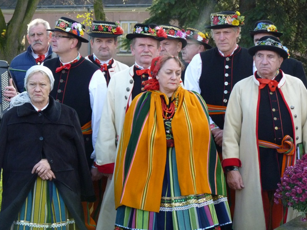 Pieśni patriotyczne w gwarze łowickiej w Zdunach