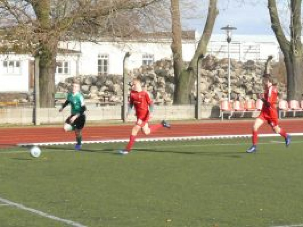 Jeszcze jeden udany mecz Pelikana-2003