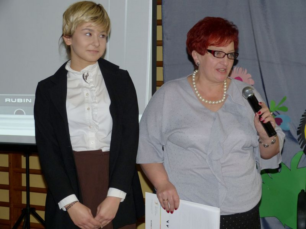 Patriotycznie na jubileusz szkoły