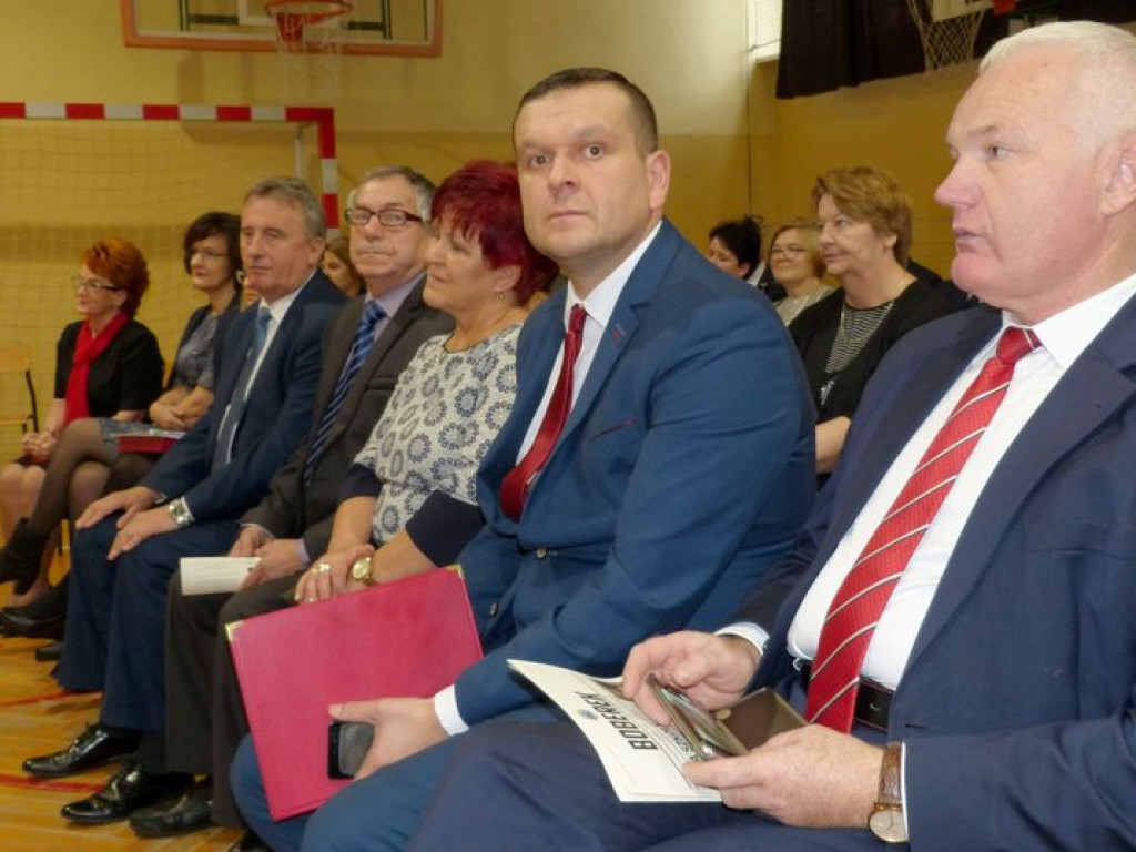 Patriotycznie na jubileusz szkoły