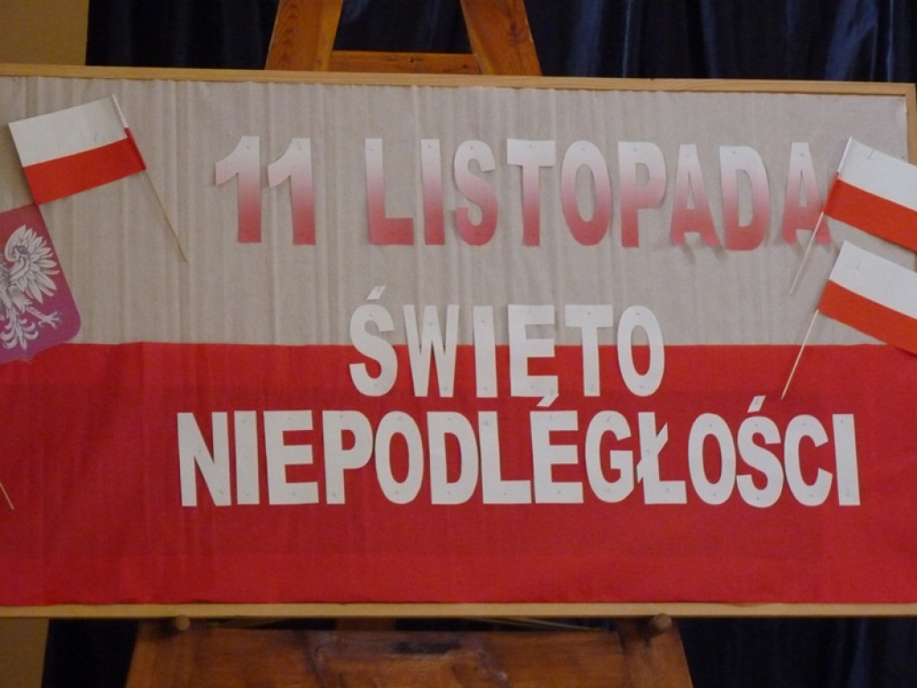 Happening niepodległościowy w SP 4
