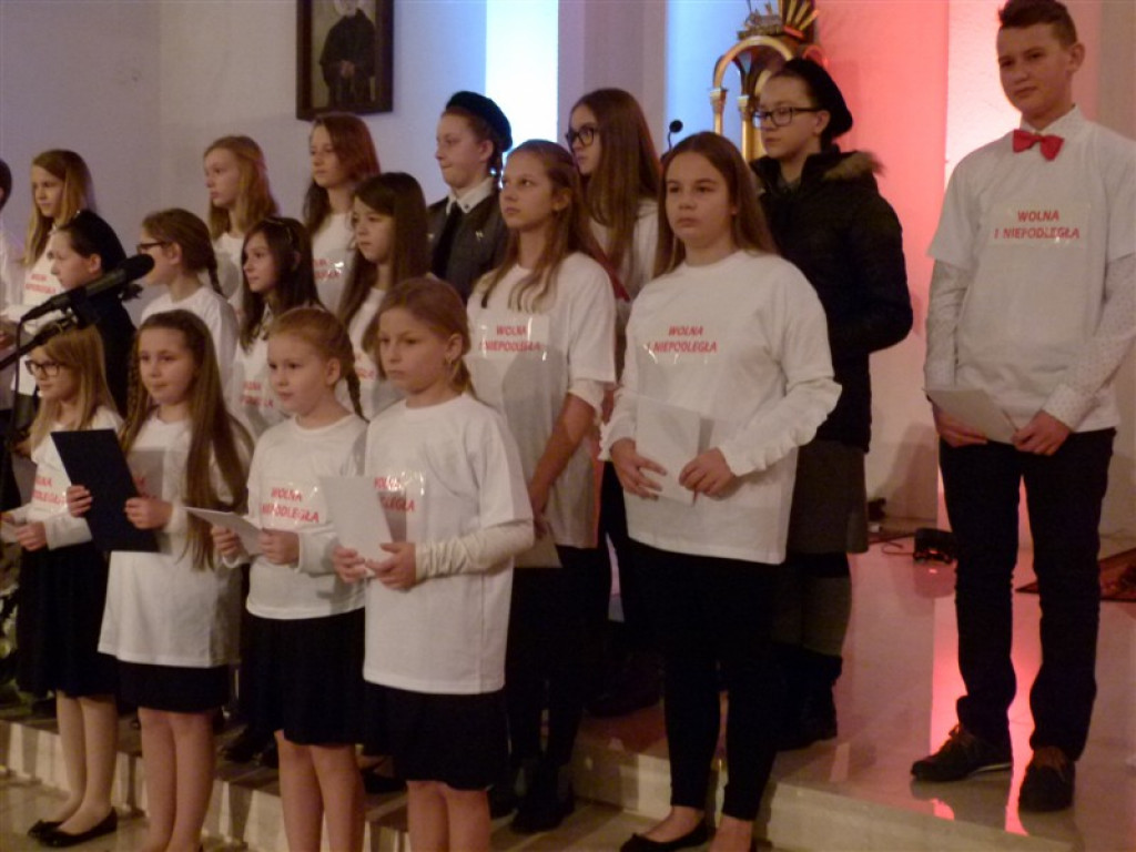 Wieczór poezji i pieśni patriotycznej w kościele św. Maksymiliana