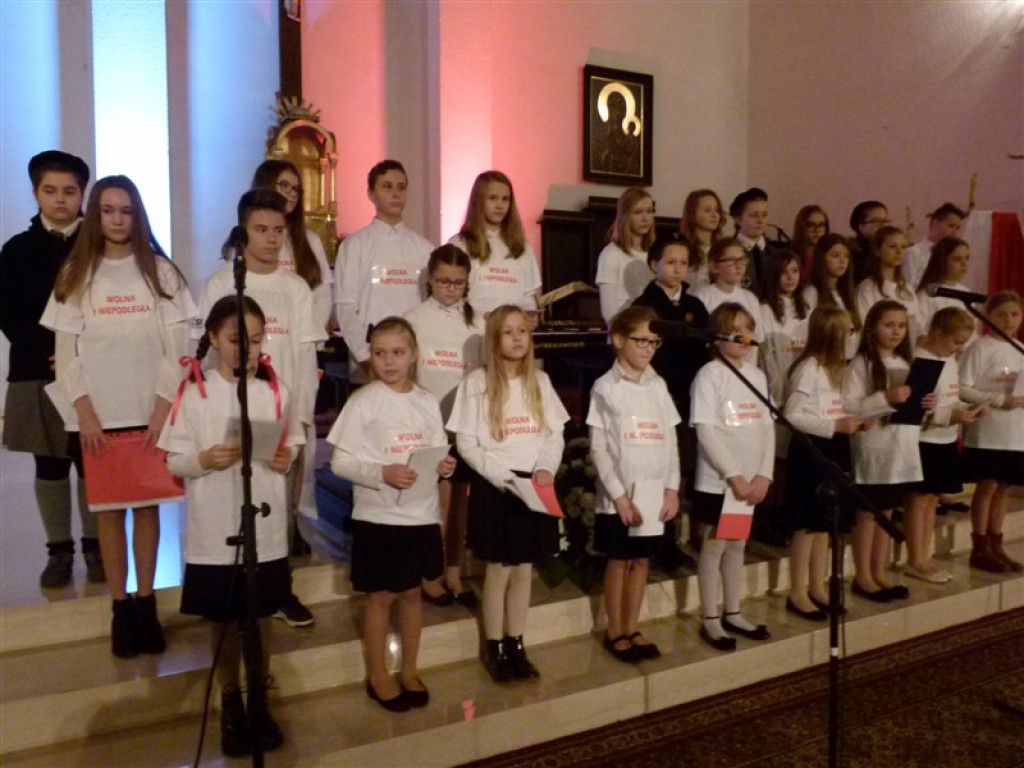 Wieczór poezji i pieśni patriotycznej w kościele św. Maksymiliana