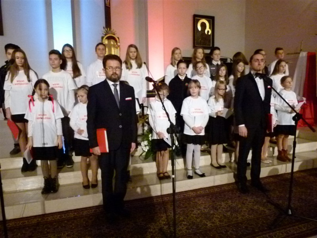Wieczór poezji i pieśni patriotycznej w kościele św. Maksymiliana